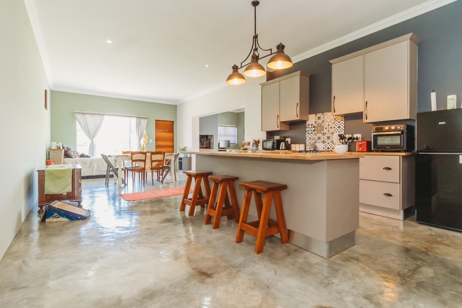 5 Bedroom Property for Sale in Heather Park Western Cape